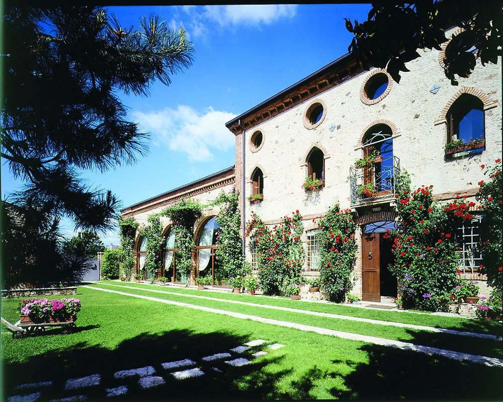 Locanda La Corte Dei Galli Carre Casa di campagna